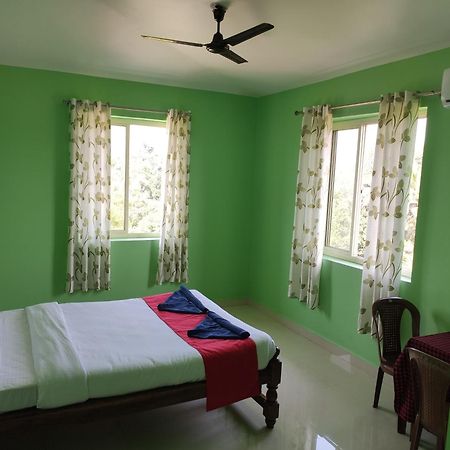 Chrisander'S Resort Quepem Ngoại thất bức ảnh